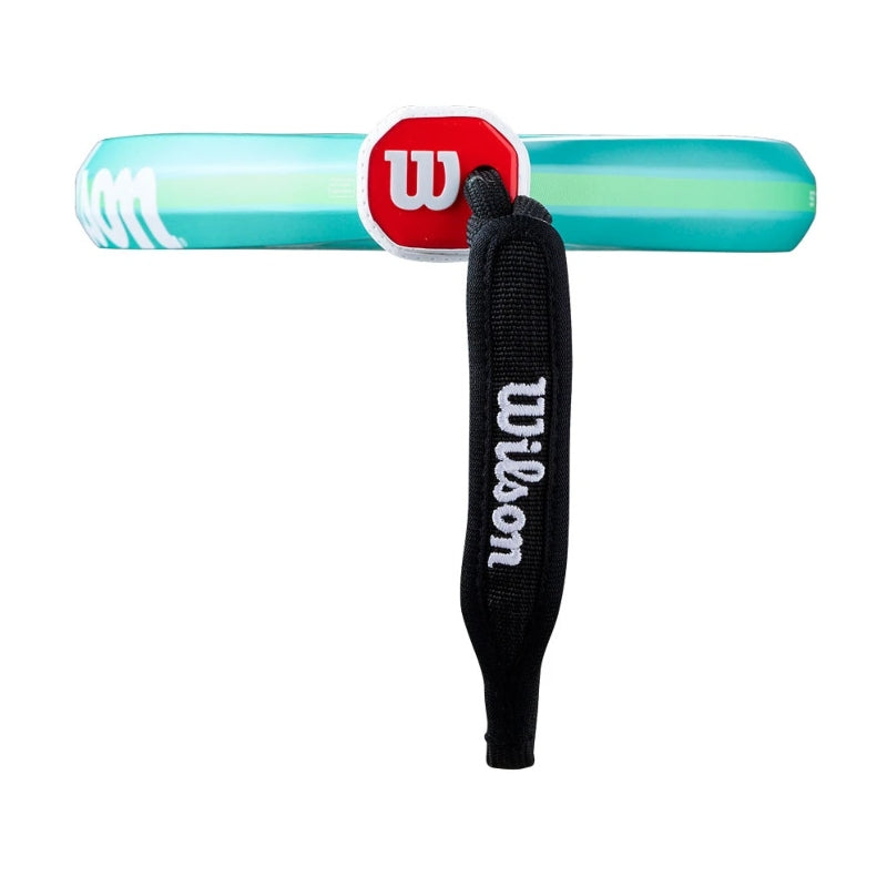 Падел ракета Wilson Blade LS V4 - детайл на дръжката и конструкцията в атрактивни цветове.