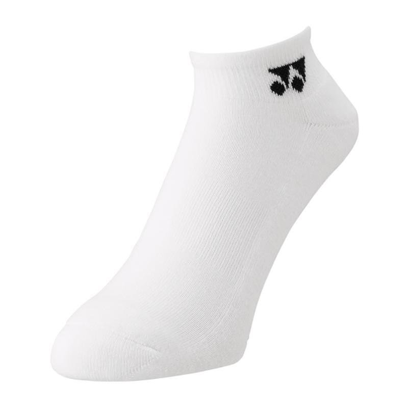 Чорапи Yonex LOW CUT 19235 - 3 чифта – бели спортни къси чорапи Yonex, удобни за тенис и падел.