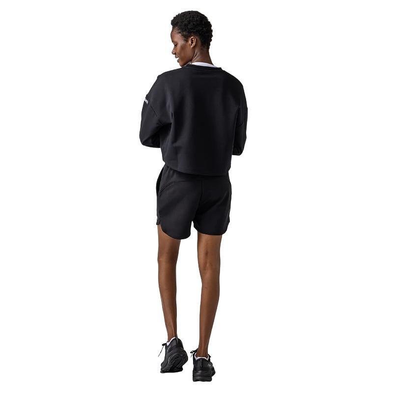 Women's Yonex 37009 Black shorts – a sporty model for tennis and badminton, comfort and freedom of movement