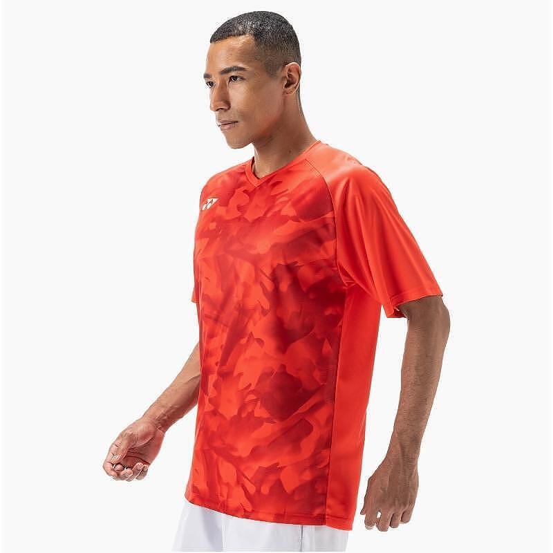 Men's Yonex 2025 CREW NECK SHIRT Pearl Red for tennis and padel, breathable and comfortable sports shirt.