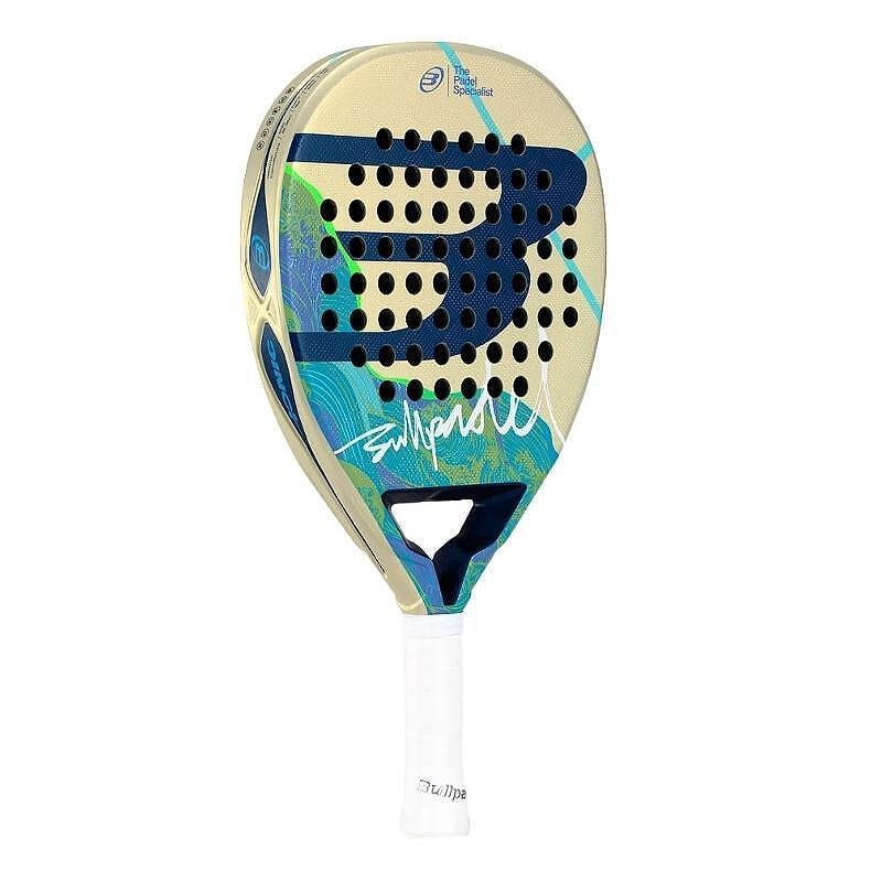 Падел ракета Bullpadel IONIC LIGHT 26 – лека, прецизна и балансирана за контрол и мощност на корта