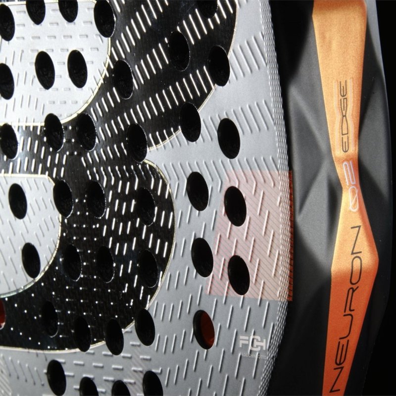 Bullpadel NEURON 02 EDGE padel racket – a professional padel racket with a hybrid shape, Xtend Carbon 3K, MultiEva core, and Wave System for maximum control, maneuverability, and stability.