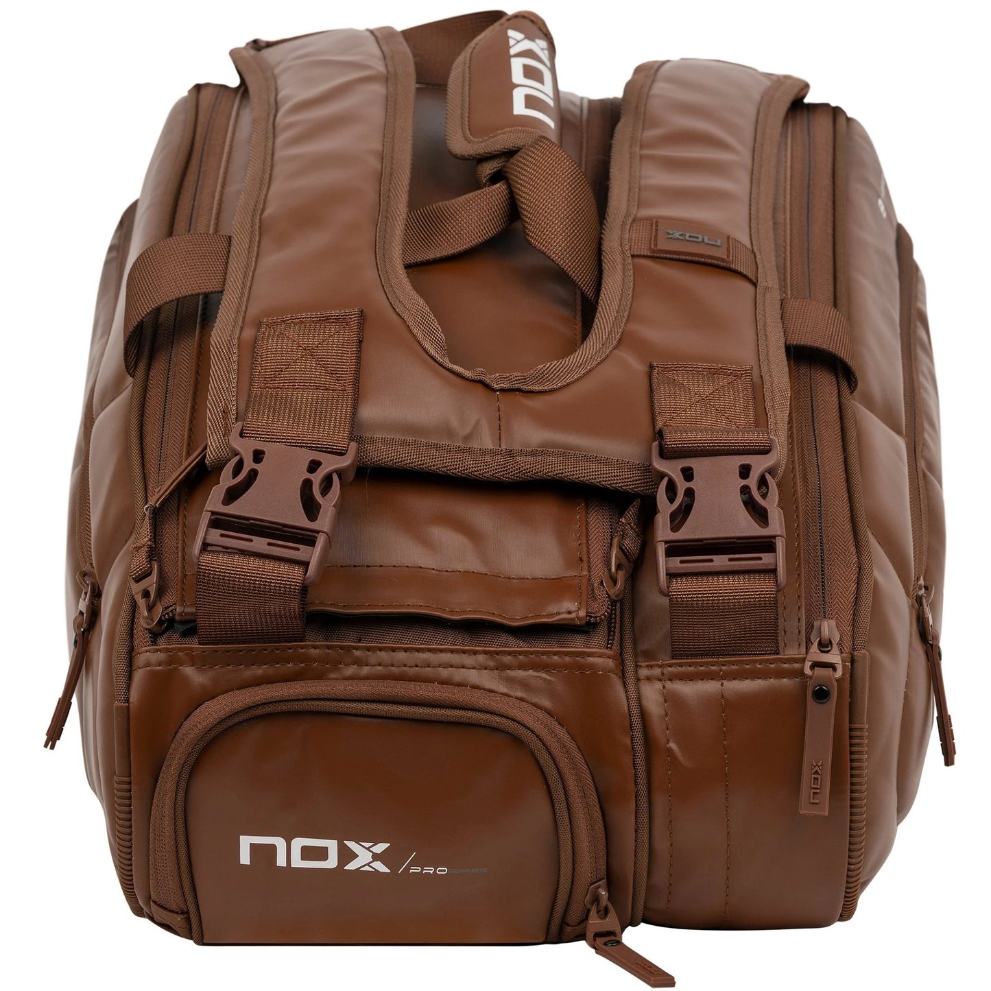 NOX Pro Series Brown padel bag – a stylish sports bag in brown with a thermal compartment, shoe compartment, and space for up to 3 padel rackets.