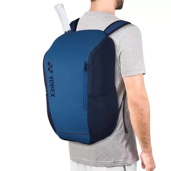 Rucsac Yonex Team S 26L Sky Blue – rucsac de tenis cu compartiment pentru rachete și echipament, comod pentru antrenamente