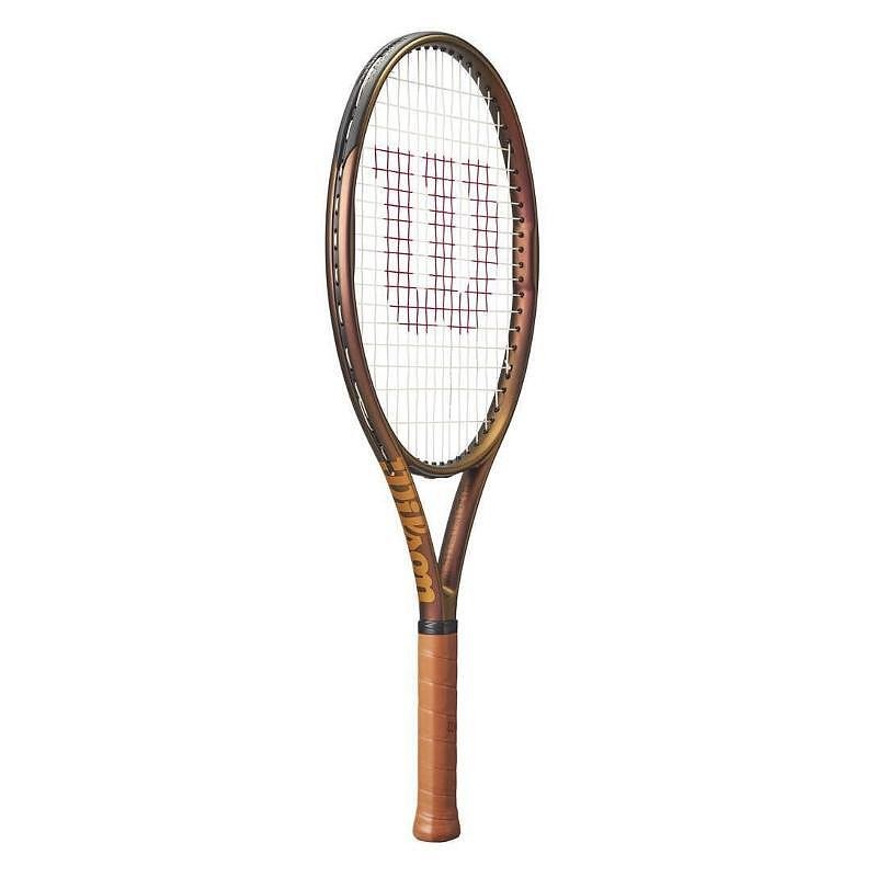 Wilson Pro Staff 25 V14 tennis racket for young players with precision, control and feel on impact