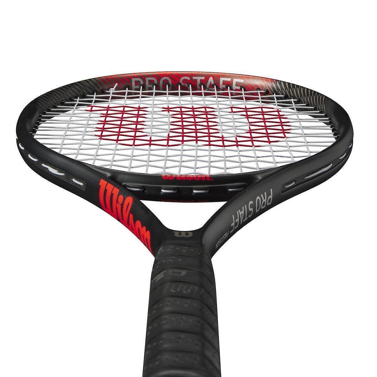 Rachetă de tenis Wilson Pro Staff Precision 103 - rachetă ușoară și manevrabilă, cu cadru din grafit și zonă mare de lovire ideală