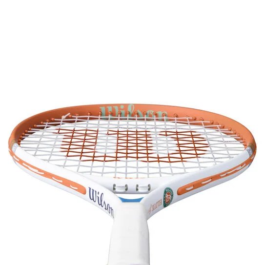 Wilson Roland Garros 2026 Elite 21 tennis racket - a lightweight Wilson kids' racket for a confident start in tennis