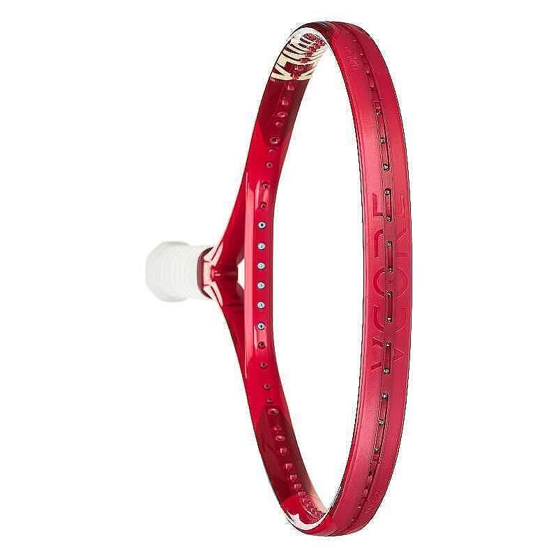 Rachetă de tenis Yonex VCORE 100L Ruby Red – rachetă ușoară și manevrabilă pentru spin, putere și control