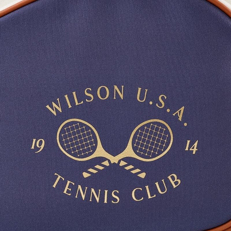 Wilson HERITAGE V2 tennis bag for 6 rackets with retro design Wilson U.S.A. Tennis Club in cream, clay and dark blue.