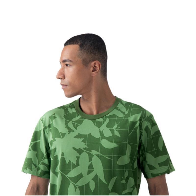 Yonex 2024 T-shirt - UNISEX size S olive green, stylish green Yonex T-shirt for sport and everyday wear.
