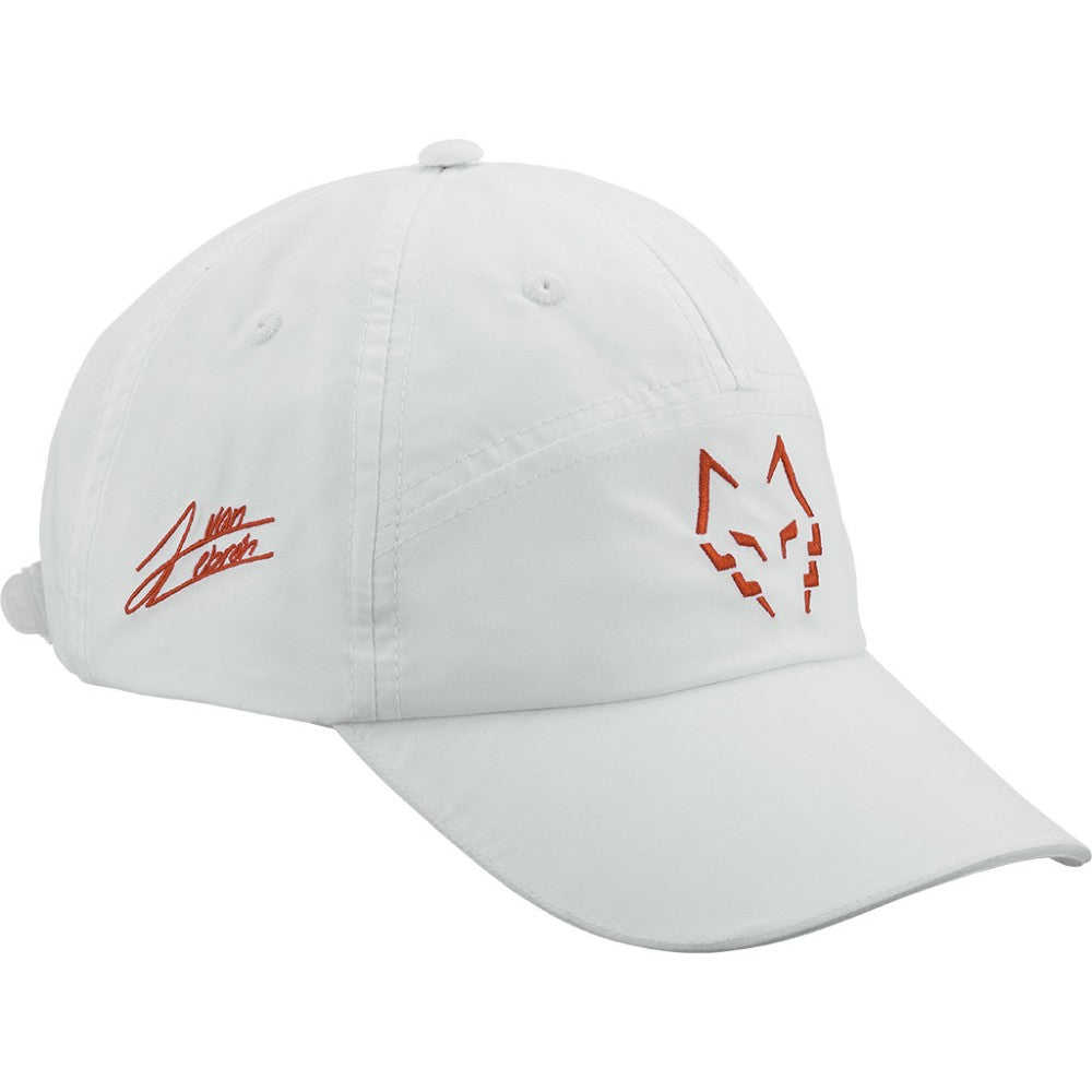 Тенис шапка Babolat Perf Cap LeBron White с ултра лек дизайн и вентилация