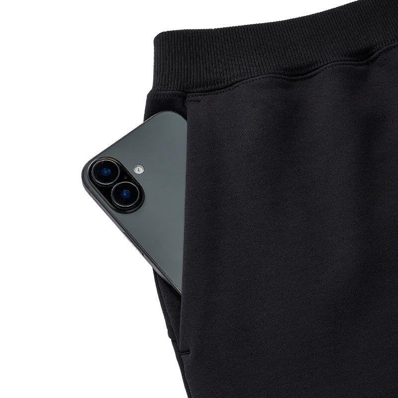 Pantaloni scurți de damă Yonex 37009 Black, pantaloni scurți sport negri pentru tenis și badminton, cu croială comodă