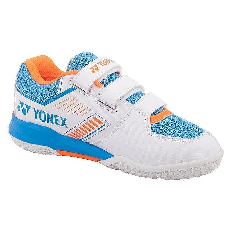 Kids' Yonex PC STRIDER FLOW sneakers for tennis and badminton with POWER CUSHION+ for comfort and stability.