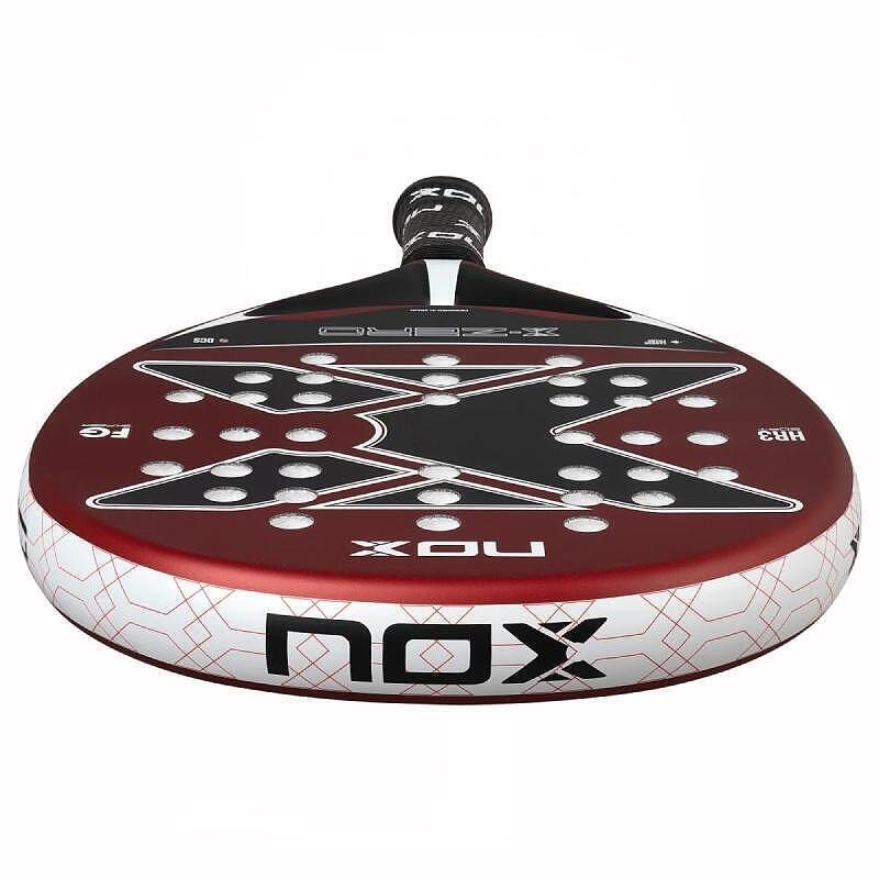 Rachetă de padel X-Zero – ușoară, confortabilă și cu bun control, potrivită pentru începători și jucători intermediari.