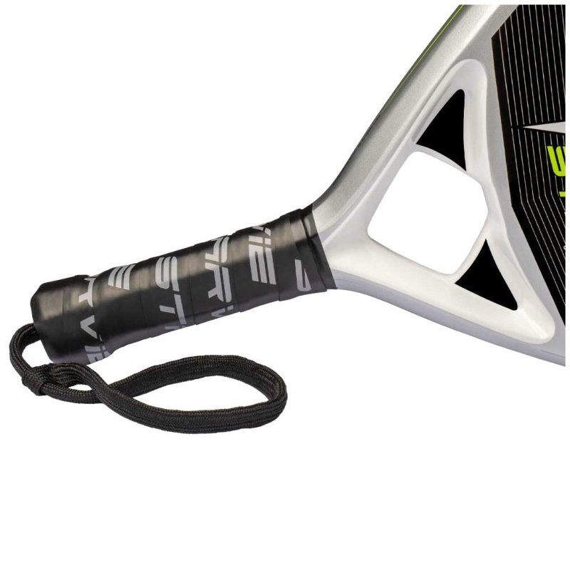 Star Vie Polaris padel racket– a professional teardrop-shaped padel racket with 12K Carbon, Soft 30 EVA, Hex Tech and Noene Inside for an excellent balance of control, power and comfort.