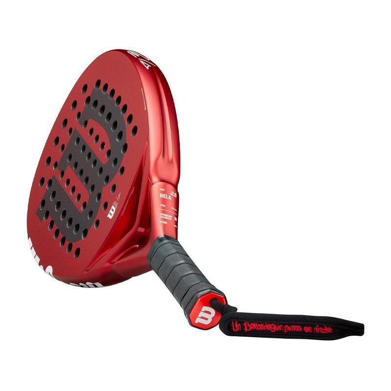 Rachetă de padel Wilson Bela Pro V2.5 pentru joc puternic și precis, rachetă de padel Wilson roșie cu suprafață din carbon