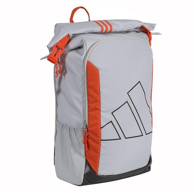 Rucsac de padel Adidas Multigame 3.3 Gri cu deschidere rolltop, buzunare laterale din plasă și compartiment pentru laptop, potrivit pentru antrenamente și competiții