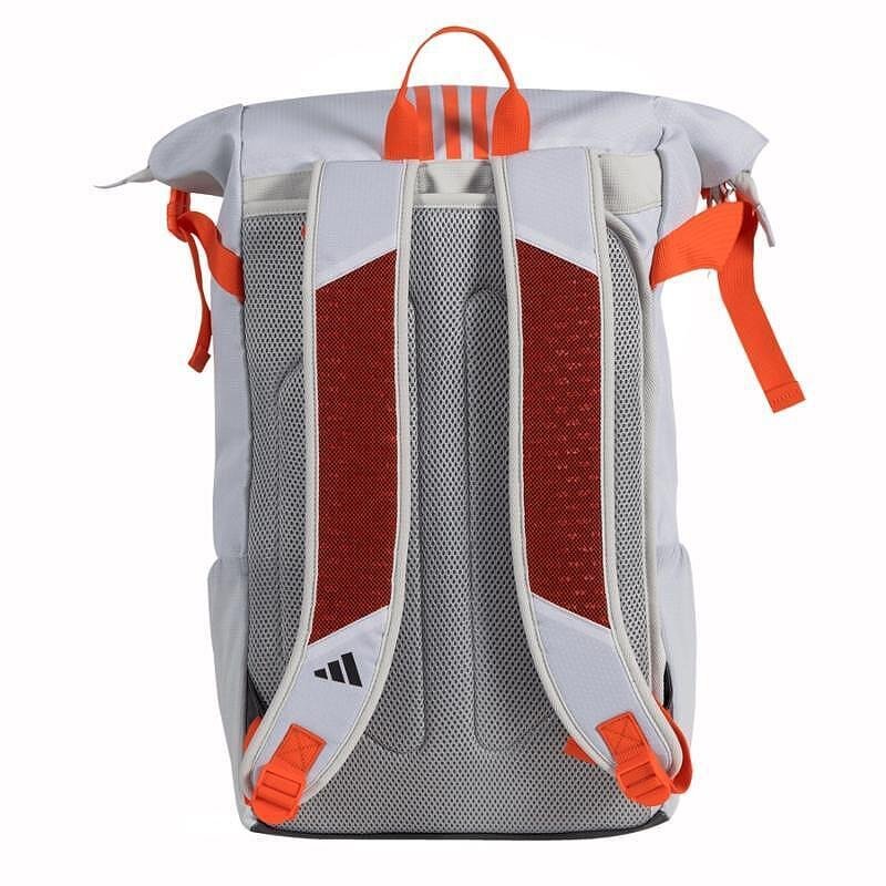 Rucsac de padel Adidas Multigame 3.3 Gri cu deschidere rolltop, buzunare laterale din plasă și compartiment pentru laptop, potrivit pentru antrenamente și competiții