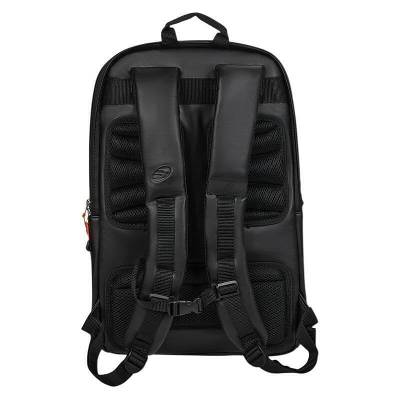 BULLPADEL Hack backpack - grey (Paquito Navarro) - rear view of the model