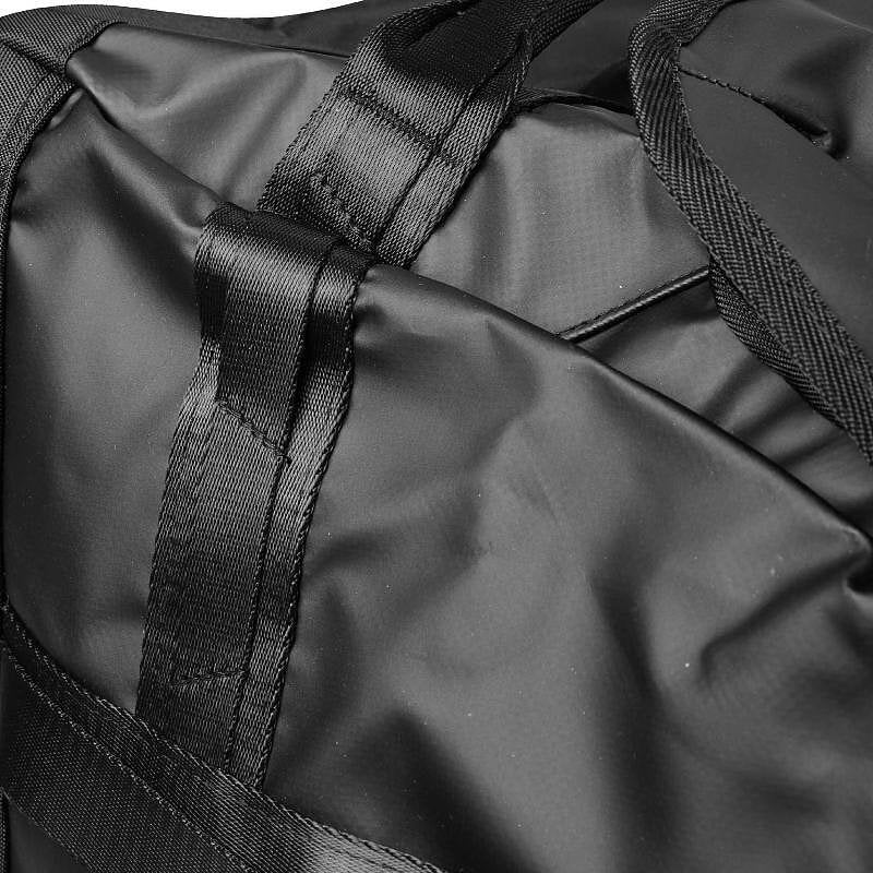 Сак Yonex DUFFLE BAG черен спортен сак, устойчив и просторен, подходящ за тенис сакове и тенис екипировка.