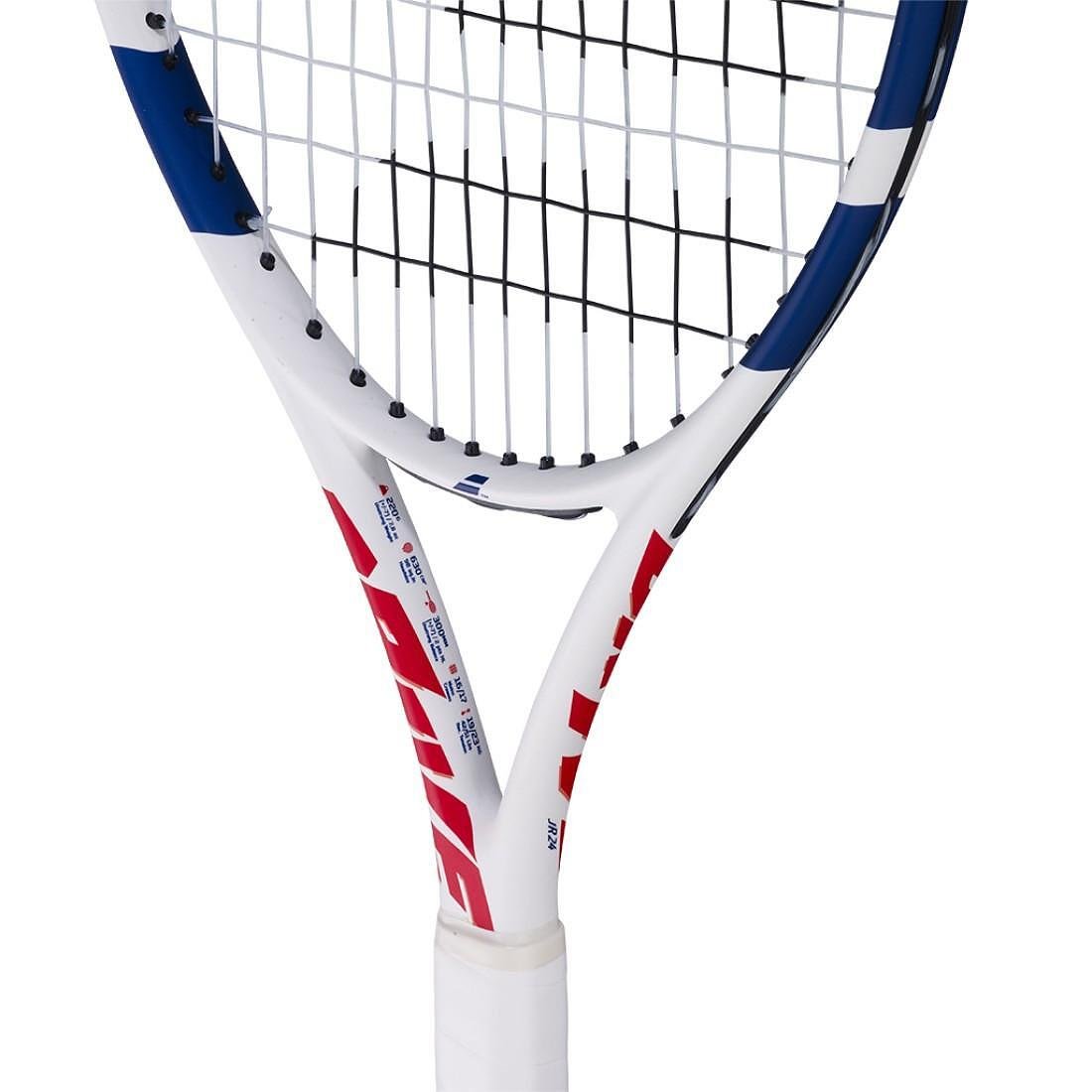 Rachetă de tenis Babolat Drive Junior 24 White pentru copii, ușoară și confortabilă, pentru învățare și dezvoltare cu încredere.