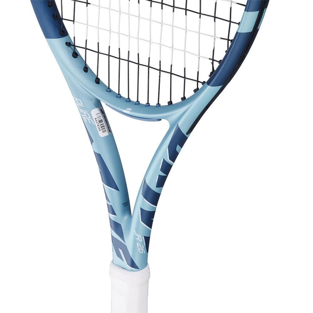 Rachetă de tenis Babolat Pure Drive Junior 26 Gen11 Light Blue pentru tineri jucători, rachetă de tenis puternică și ușoară