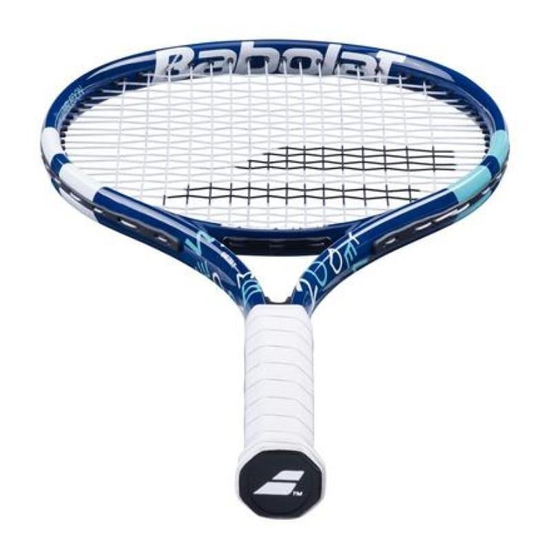 Rachetă de tenis Babolat Wimbledon 27 – rachetă ușoară și manevrabilă pentru jucători de tenis începători și intermediari.