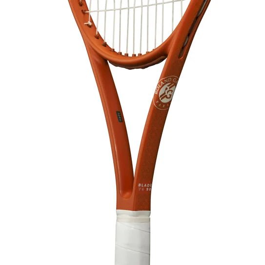 Rachetă de tenis Wilson Blade 98 V9.0 16X19 RG – Wilson Blade de turneu pentru control, stabilitate și joc precis.