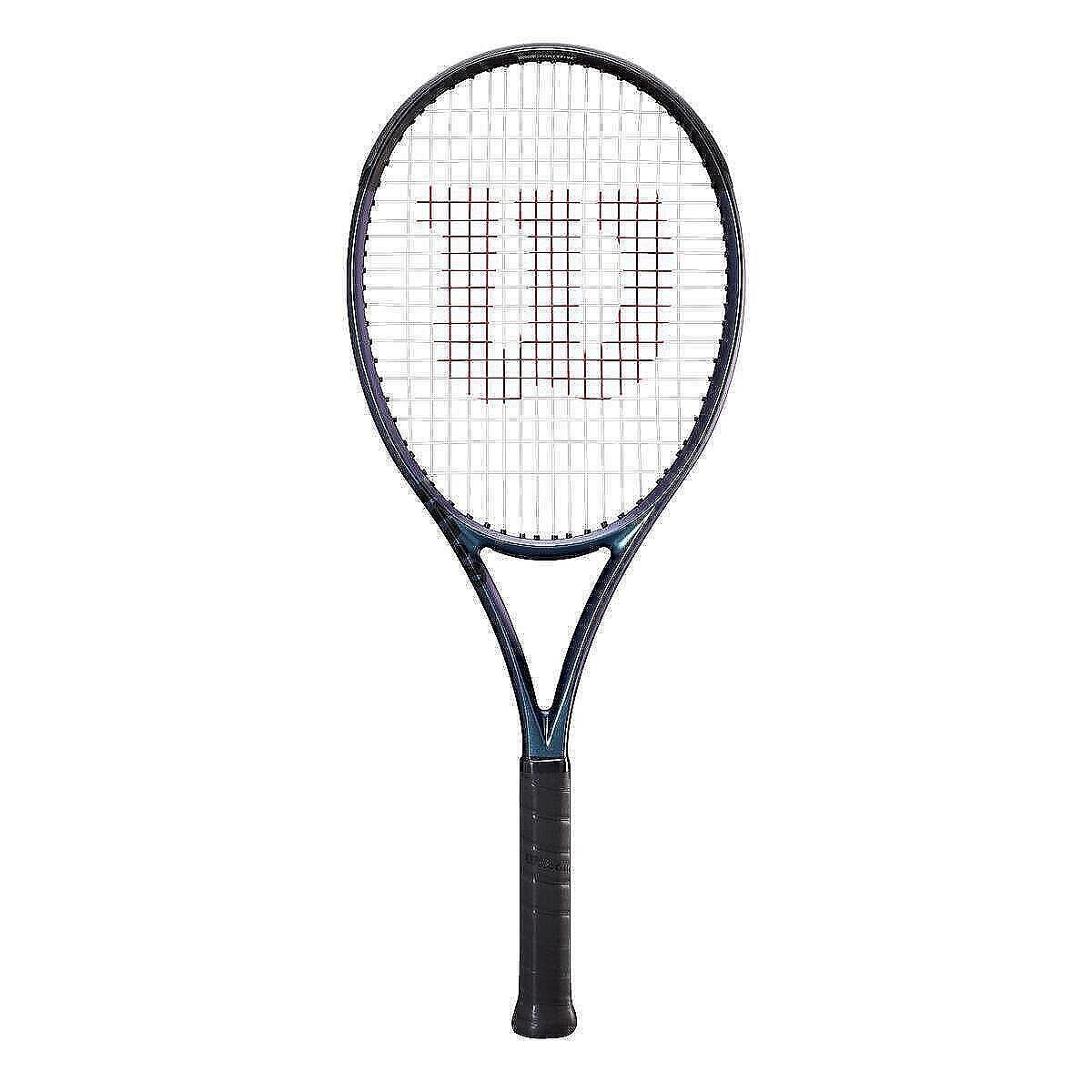 Rachetă de tenis Wilson Ultra 100 V4.0 pentru putere maximă, spin și stabilitate, ideală pentru jucători avansați.