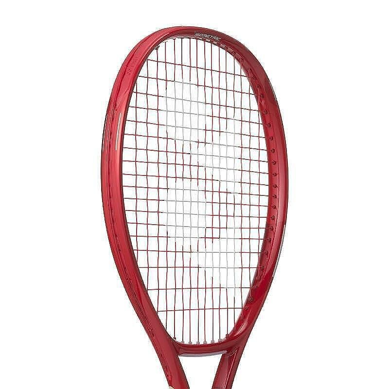 Rachetă de tenis Yonex VCORE Alpha Ruby Red – pre-încordată, 275 gr., pentru control, manevrabilitate și spin puternic