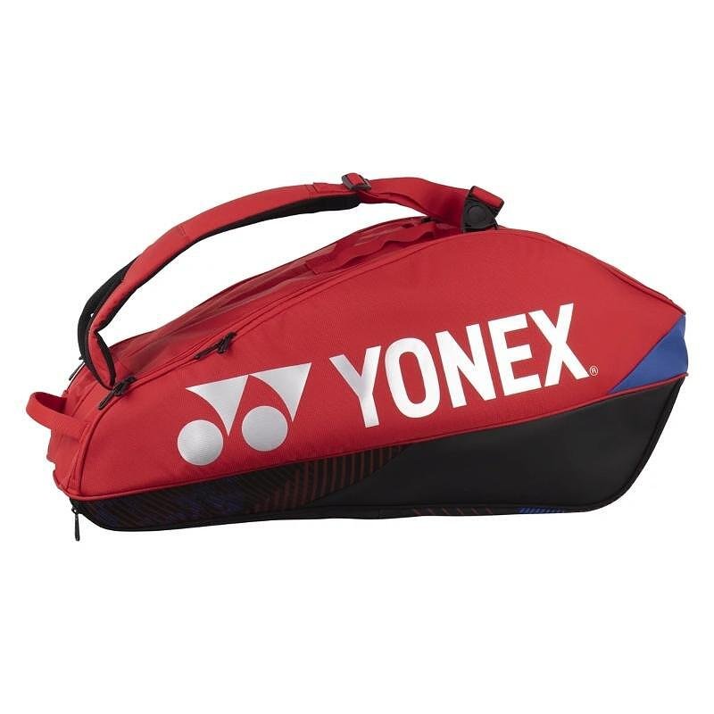 Термобег YONEX PRO BAG Scarlet - 6 ракети – червен тенис сак Yonex за ракети, дрехи и аксесоари.